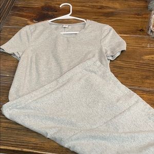Old Navy Grey T-Shirt Dress (New)